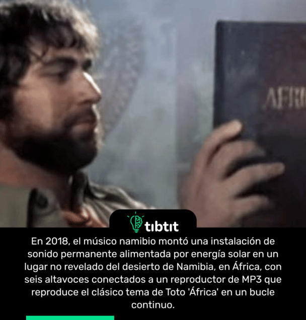 En 2018, el músico namibio montó una instalación de sonido permanente alimentada por energía solar en un lugar no revelado del desierto de Namibia, en África, con seis altavoces conectados a un reproductor de MP3 que reproduce el clásico tema de Toto 'África' en un bucle continuo.