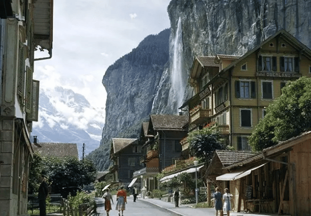 Hermosa Lauterbrunnen, Suiza, 1951.