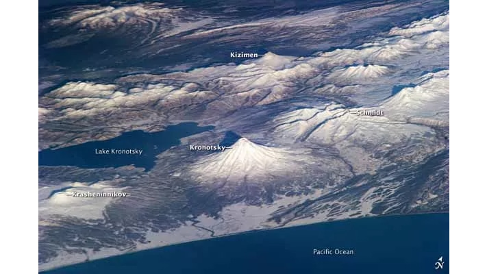 Kamchatka Krai Rusia, es el hogar de una de las regiones volcánicas más activas del mundo. (Crédito de la imagen: Experimento de observación de la Tierra de la tripulación de la ISS y Laboratorio de análisis y ciencia de la imagen, Centro espacial Johnson)