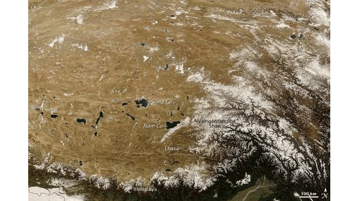 Uno de los terremotos más grandes registrados en el mundo ocurrió aquí, cerca del Himalaya. (Crédito de la imagen: Observatorio de la Tierra de la NASA)