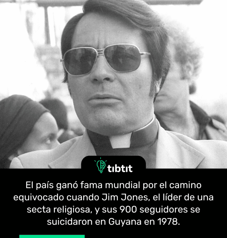 El país ganó fama mundial por el camino equivocado cuando Jim Jones, el líder de una secta religiosa, y sus 900 seguidores se suicidaron en Guyana en 1978.