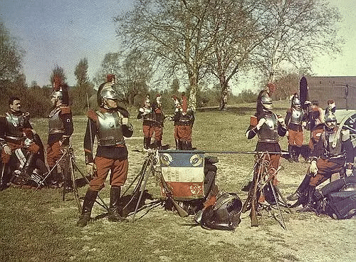 Coraceros franceses solo un año (1913) antes del comienzo de la Primera Guerra Mundial, con el mismo aspecto que tenían bajo Napoleón.