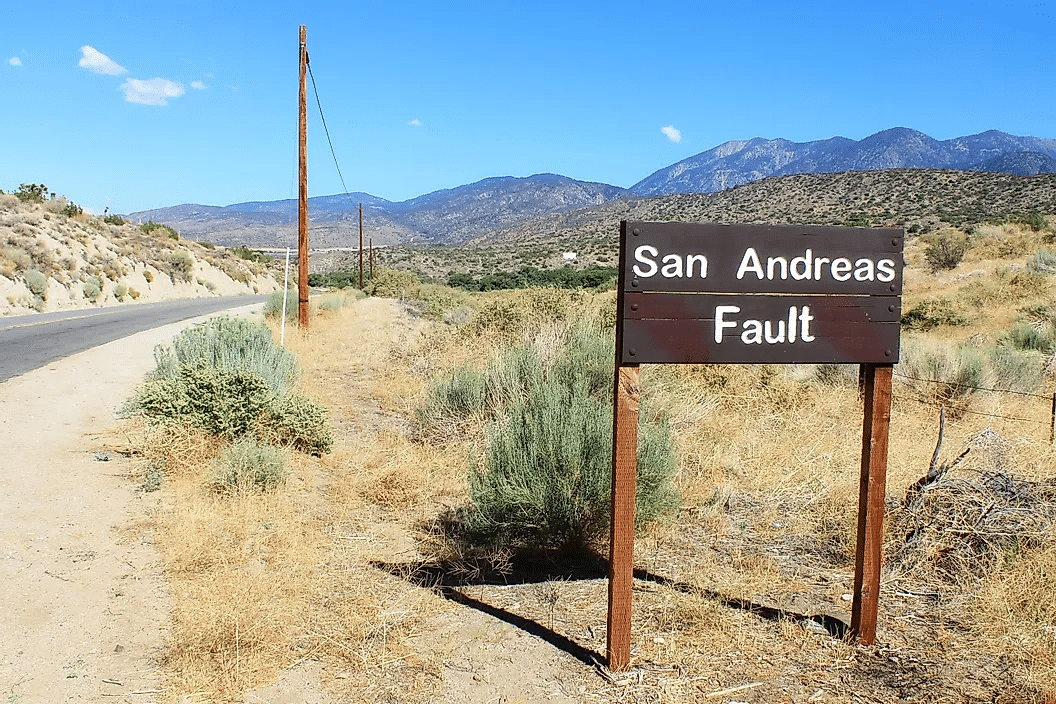 La falla de San Andrés pasa por el sur de California