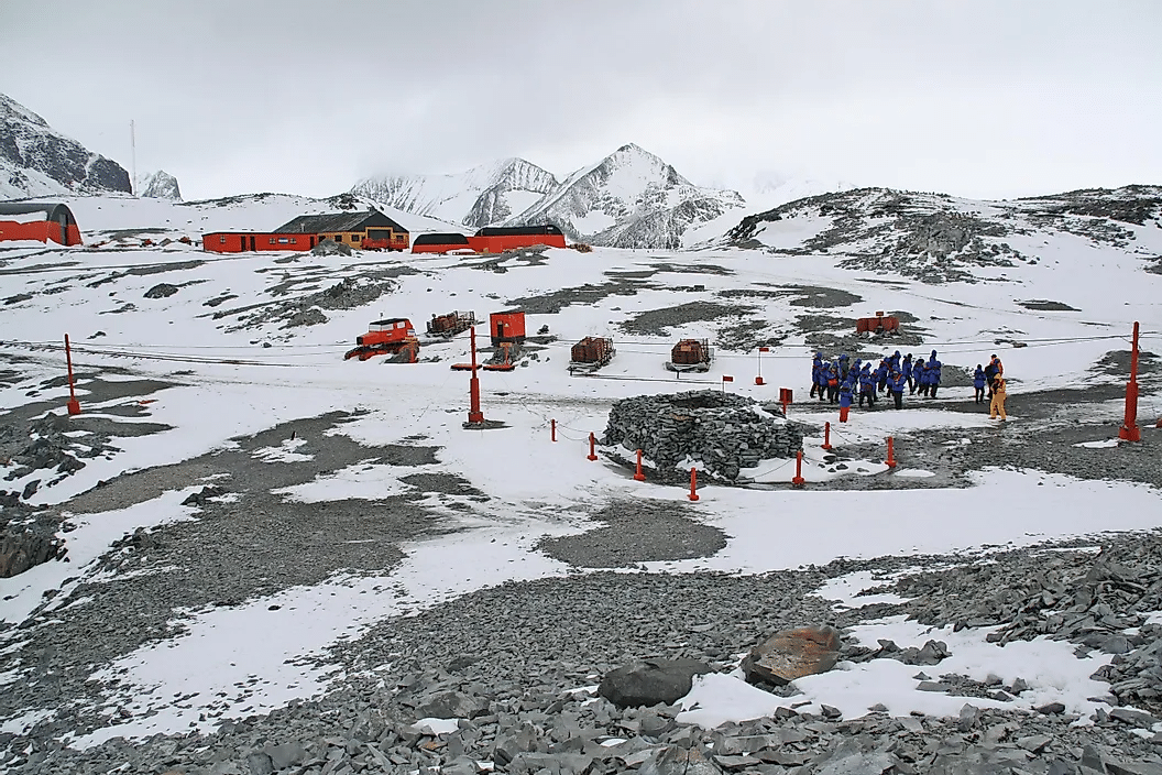 Estación de investigación polar en la Antártida.