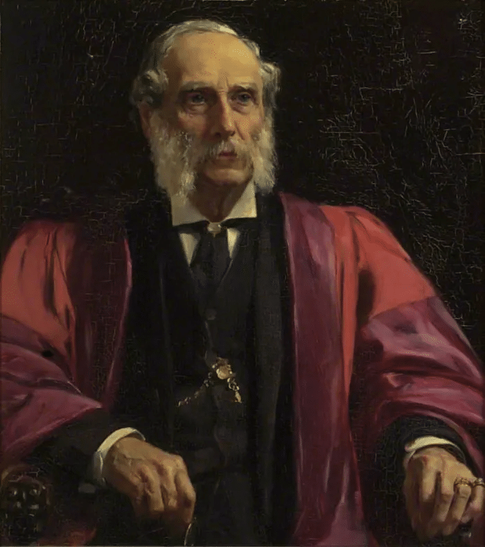 Charles Drury Edward Fortnum (1820-1899) fue un renombrado coleccionista de arte y fideicomisario del Museo Británico desde 1889. Donó su colección de cerámica al Museo Británico.Dominio público de Wikipedia
