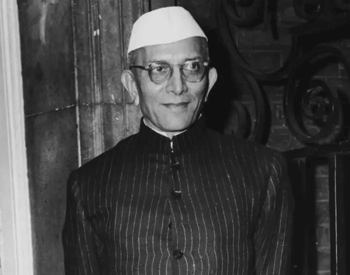 El primer ministro indio, Morarji Desai, se vio obligado a hacer una declaración ante el Parlamento indio en la que reveló los detalles de la misión y negó que el dispositivo perdido representara algún peligro para la salud.Morarji Desai