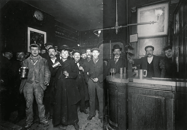 Interior de un pub londinense, 1898.