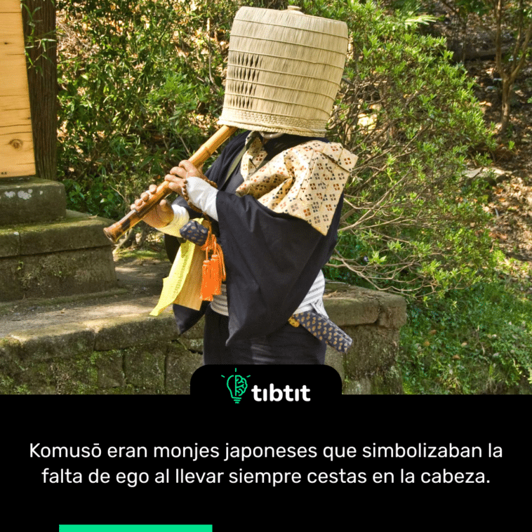 Komusō eran monjes japoneses que simbolizaban la falta de ego al llevar siempre cestas en la cabeza.
