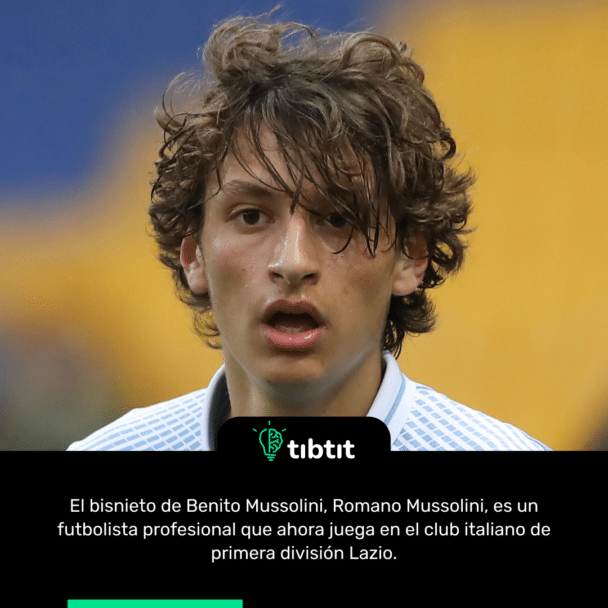 El bisnieto de Benito Mussolini, Romano Mussolini, es un futbolista profesional que ahora juega en el club italiano de primera división Lazio.